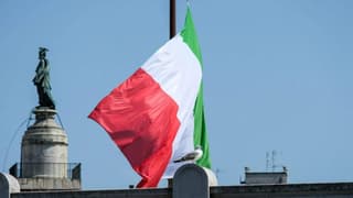 İtalya'dan enerji piyasalarına 10 milyon varillik destek