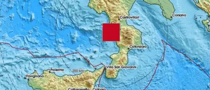 İtalya'nın güneyinde 6,2 büyüklüğünde deprem oldu