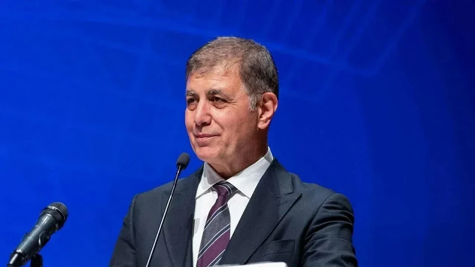 İzmir Büyükşehir Belediye Başkanı Cemil Tugay, AK Parti Genel Merkezi'nde
