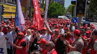 İzmir Büyükşehir Belediyesi işçileri iş bıraktı