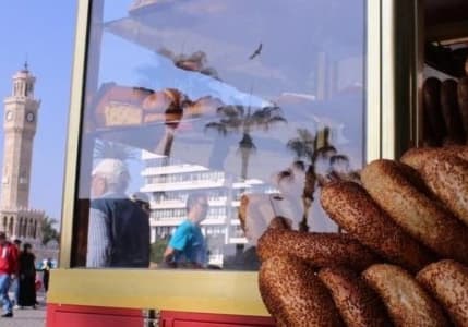 İzmir’in sembollerinden olan gevrek ve boyoza %40 zam geldi