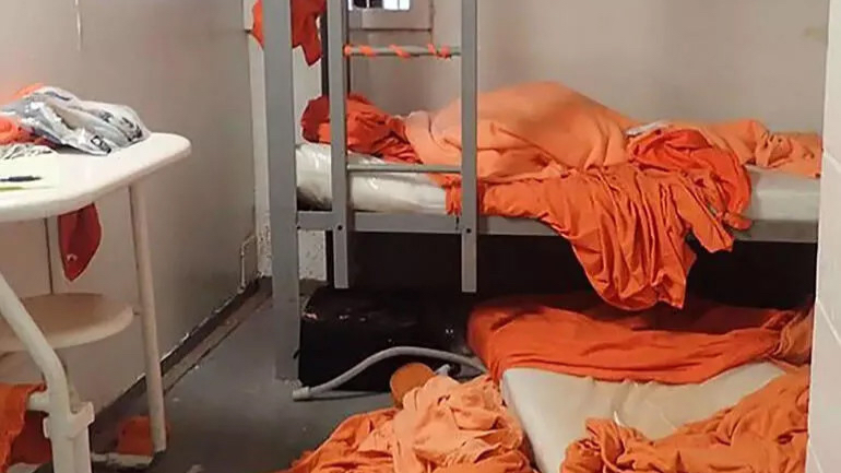 Jeffrey Epstein'in gardiyanı hakkında şok iddia: Ölümünden dakikalar önce Google araması yapmış