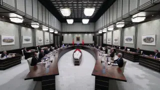 Kabine yoğun gündemle toplanıyor