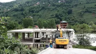 Kaçak yapılara hizmet veren kuruluşlara abone başına ceza