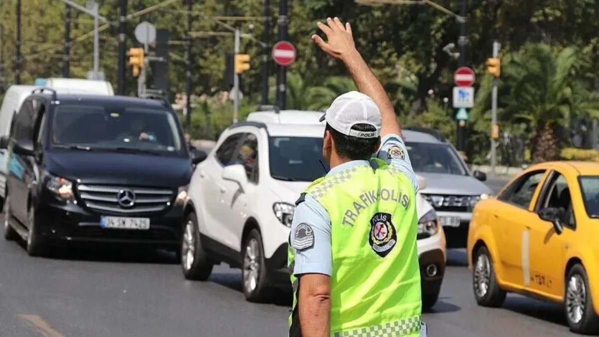 Kadıköy'de bazı yollar trafiğe kapatıldı