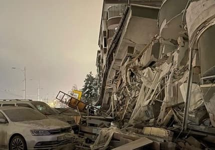 Kahramanmaraş'ta 7.7 büyüklüğünde deprem: 4. seviye alarm verildi!
