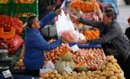 KAMU-AR: Ekonomi politikalarının faturası çalışanlara kesildi