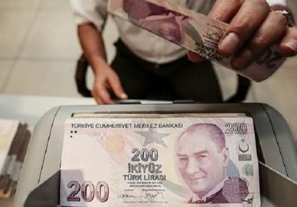 Kamu bankaları kredi faiz oranlarını indirdi