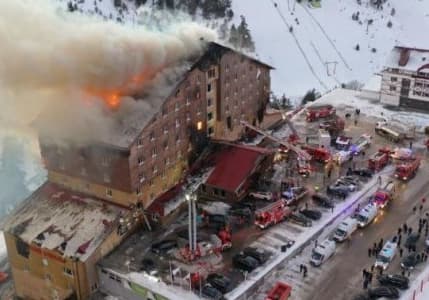 Kartalkaya Kayak Merkezi'nde otel yangını