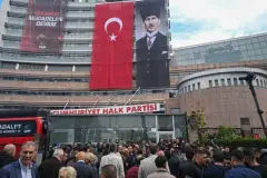 Kemal Kılıçdaroğlu, uzun zaman sonra CHP Genel Merkezi'nde