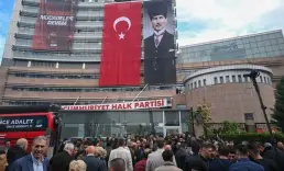 Kemal Kılıçdaroğlu, uzun zaman sonra CHP Genel Merkezi'nde