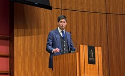 Kevin Warsh başkan adaylığı için komiteden onay aldı