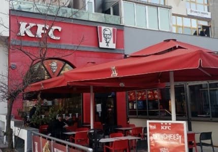 KFC'nin Türkiye'deki cadde şubeleri kepenk indirmeye başladı