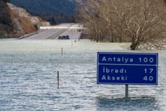 KGM'den Antalya-Derebucak yolu için göl sahası iddialarına yanıt