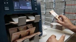 Tüketici kredilerinde patlama! KKM’de ise tarihi düşüş!