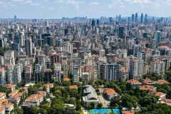 Konut fiyatlarında reel kayıp serisi yedinci ayına girdi