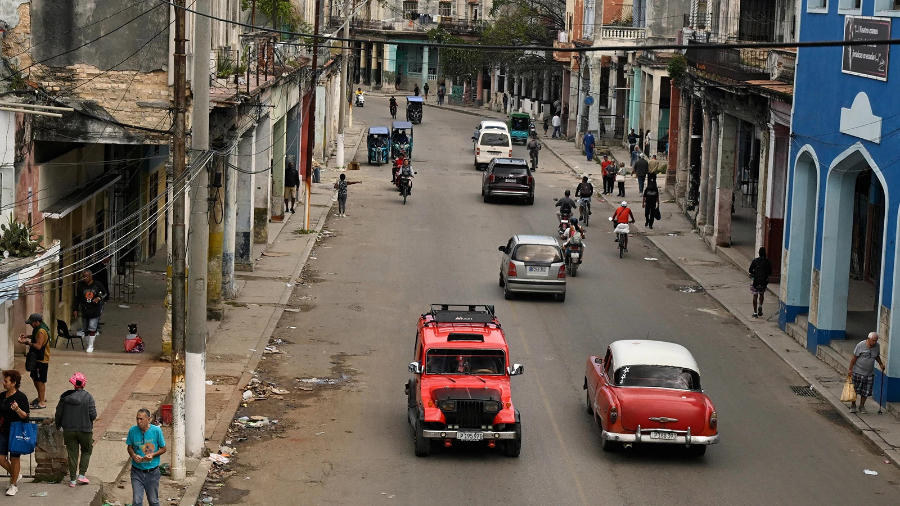Küba'da özel sektöre ABD'den yakıt ithalatı izni verildi