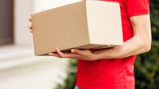 Küresel lojistik devleri kargo fiyatlarına savaş komisyonu ekledi