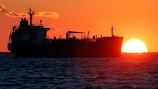 Küresel petrol arzı 9 yılın en düşüğünde