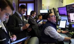 Piyasalar Trump/Fed tansiyonunun gölgesinde bekle-gör modunda