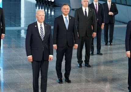 Küresel piyasalar, NATO Zirvesi'nin ardından karışık seyrediyor