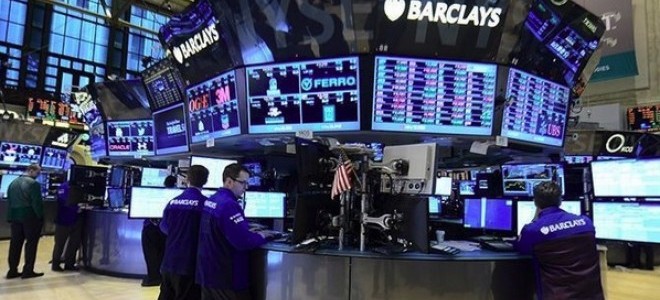 Fed yetkililerinden çift yönlü faiz indirim sinyali