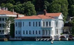 Kurtlar Vadisi dizisine ev sahipliği yapan yalı satışa çıkarıldı