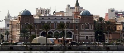 Libya Merkez Bankası, yöneticilerinden birinin kaçırılması nedeniyle işlemlerini askıya aldı