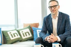 LinkedIn CEO'su: İnsan odaklı yetenekler her zamankinden daha değerli hale geldi