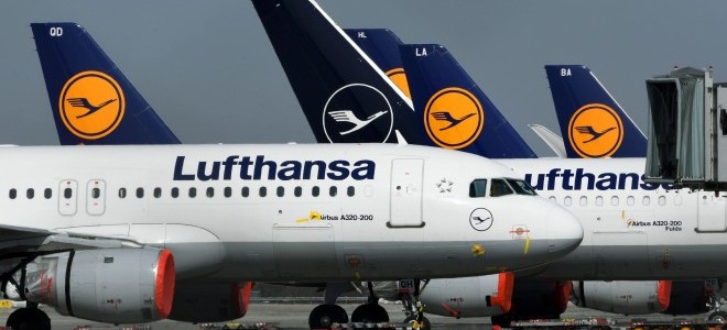 Lufthansa çalışanları sokağa indi