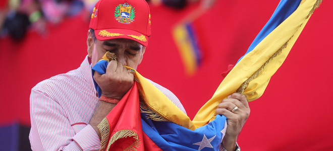 Maduro, uyuşturucu ve silah kaçakçılığıyla yargılanacak