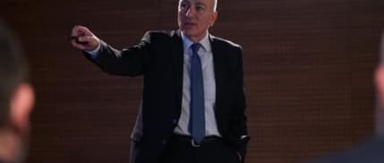 Mahfi Eğilmez: Ekonomi savaş başlamadan önce de yorgundu