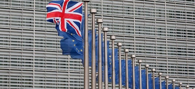 May Brexit'i Ocak ortasında yeniden parlamentoya getirecek
