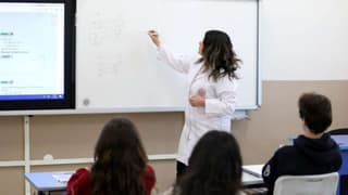 MEB öğretmenlerin alan değişikliği takvimini duyurdu