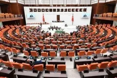 Meclis 52 günlük tatile girdi