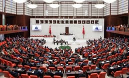 Meclis çalışmalarına bir hafta ara verildi