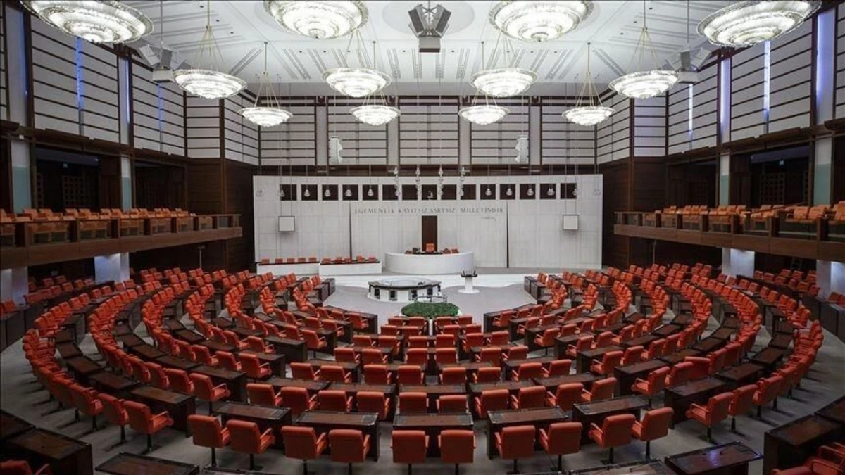 Meclis tatilden dönüyor: İşte yeni yasama döneminde görüşülecek düzenlemeler