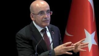 Mehmet Şimşek'ten Özgür Özel'e tepki