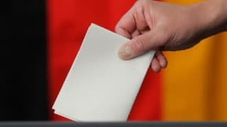 Merkel’e Dördüncü Kez Başbakanlık Yolu Açıldı