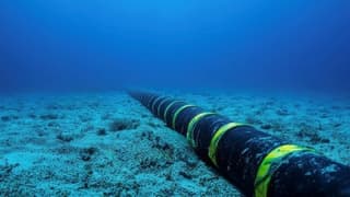 Meta, 5 kıtayı birbirine bağlayacak fiber ağ kuruyor