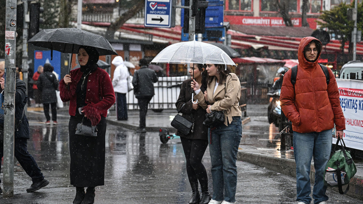 Meteoroloji'den Marmara ve Akdeniz için sağanak yağış uyarısı