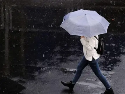 Meteoroloji uyardı: İstanbul'a sağanak yağış geliyor