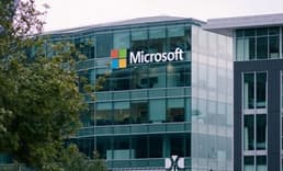Microsoft'un geliri artarken, net kârı %12 düştü