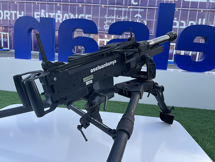 Milli otomatik bomba atar MAKS40 ilk kez uluslararası arenada