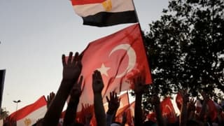 Mısır ve Türkiye turizmde güçlerini birleştiriyor! ‘Kazan-Kazan’ modeli imzalandı