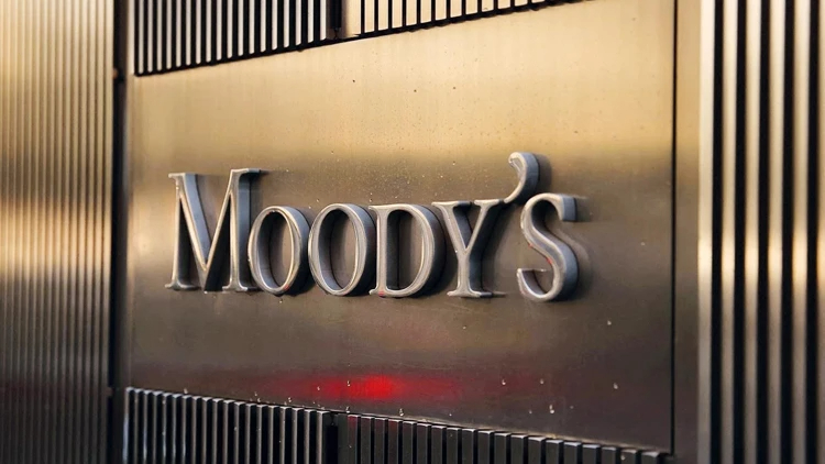 Moody's, Halkbank'ın temel kredi notunu yükseltti