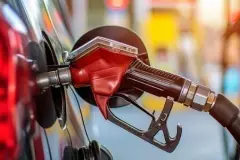 Motorin indirimi kısa sürdü: Akaryakıta çifte zam geldi