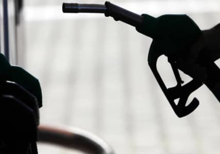 Motorine indirim geldi: Akaryakıtta fiyatlar eşitlenmeye yaklaştı