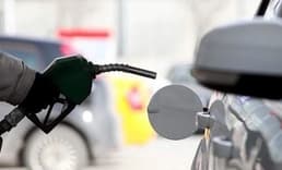 Motorine zam geldi: Benzin zammı da yolda