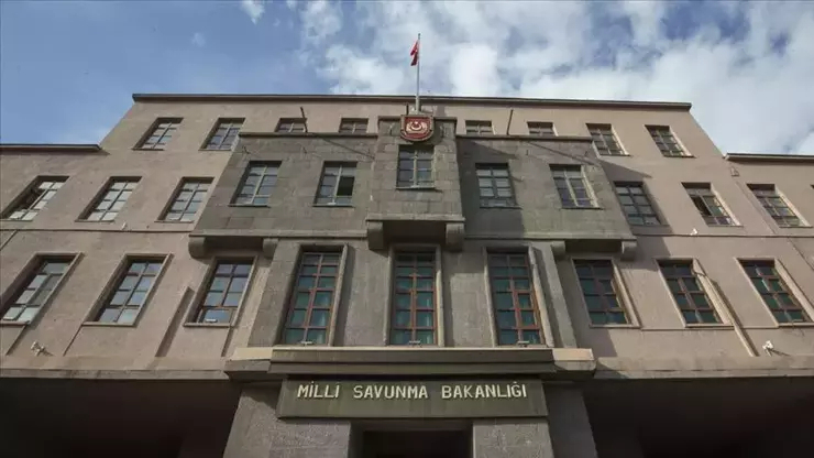 MSB duyurdu: Yalova'da F-16 askeri eğitim uçağı düştü